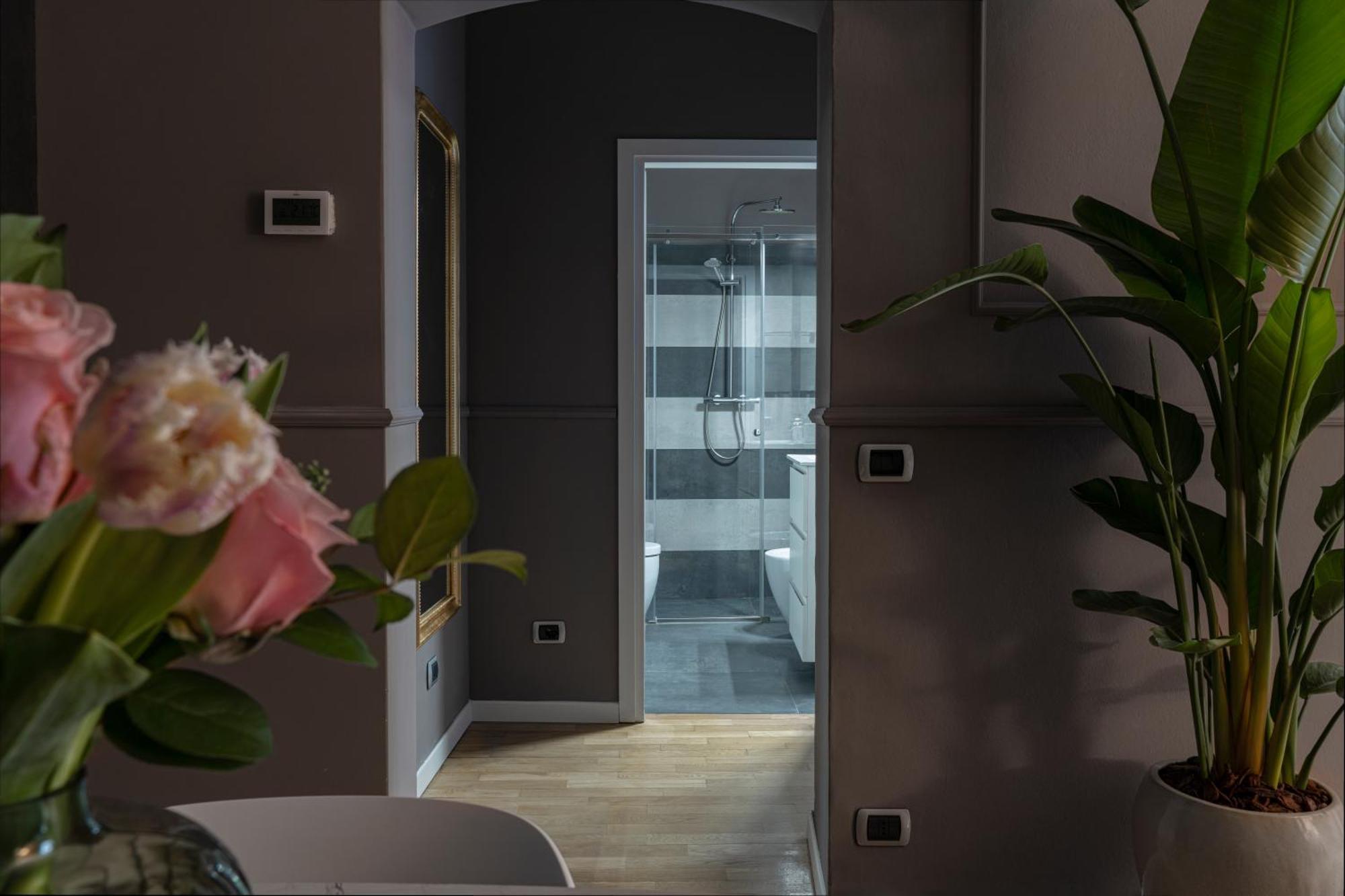 Rego Apartments - Boutique Aparthotel & Serenity Spa With Some Off-Site Apartments In The Heart Of Bergamo City Center Room photo