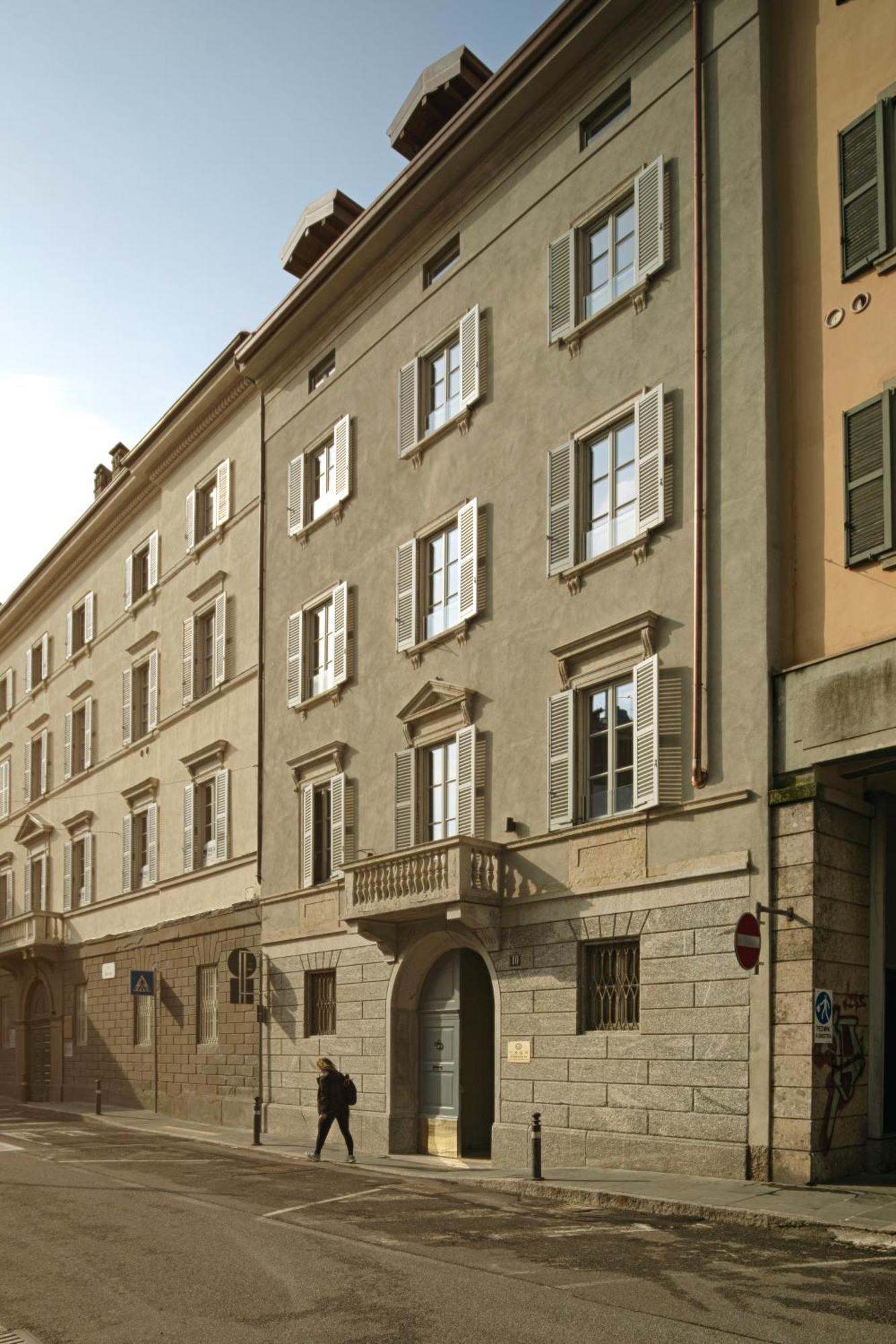 Rego Apartments - Boutique Aparthotel & Serenity Spa With Some Off-Site Apartments In The Heart Of Bergamo City Center Exterior photo