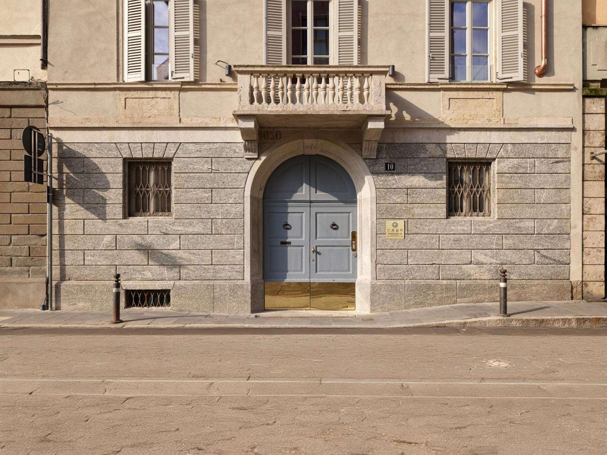 Rego Apartments - Boutique Aparthotel & Serenity Spa With Some Off-Site Apartments In The Heart Of Bergamo City Center Exterior photo