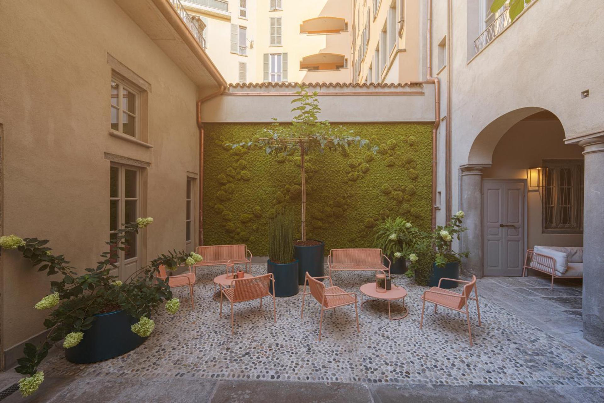 Rego Apartments - Boutique Aparthotel & Serenity Spa With Some Off-Site Apartments In The Heart Of Bergamo City Center Exterior photo