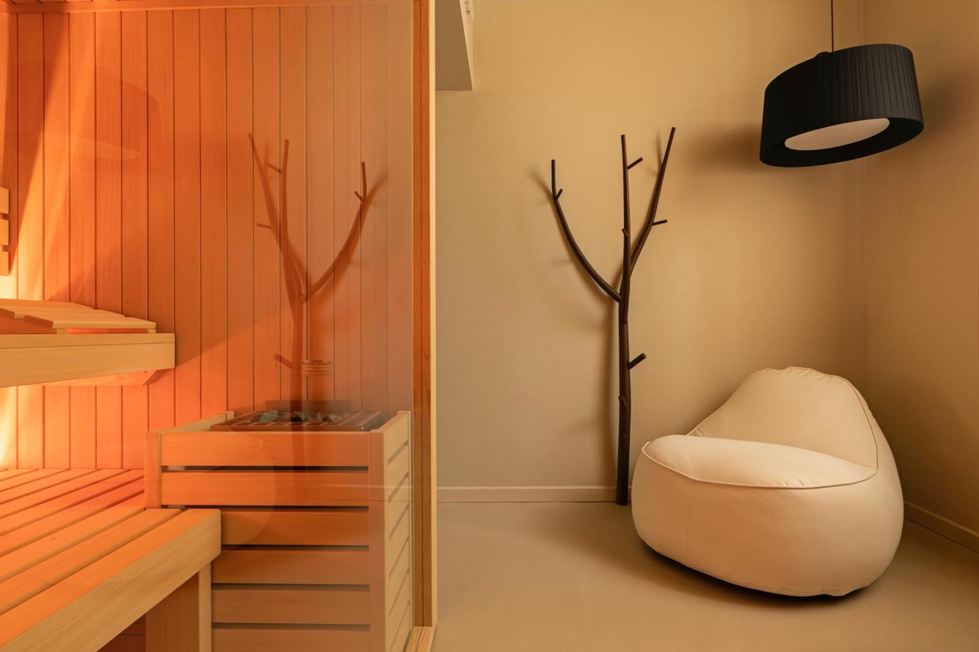 Rego Apartments - Boutique Aparthotel & Serenity Spa With Some Off-Site Apartments In The Heart Of Bergamo City Center Exterior photo